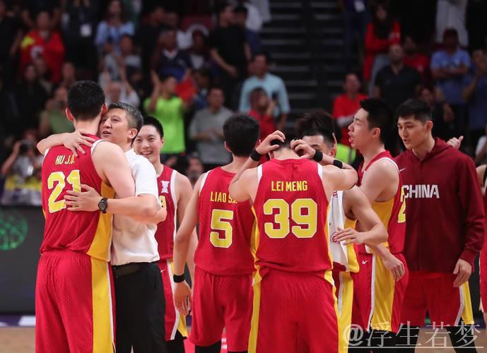 中国三人篮球男队勇夺亚洲杯第二名